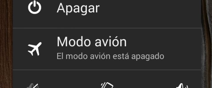 Aparato Que Usan Los Cantantes En El Oido
