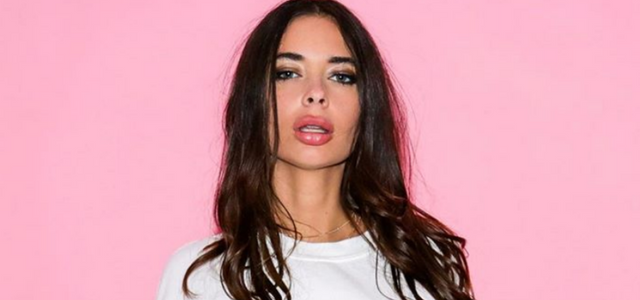 Justina Pons se quita el bra y enciende las redes