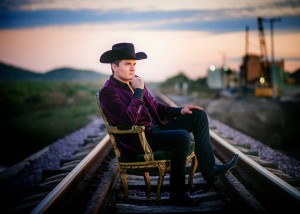 11009344_915937525133837_6693290772611953427_n