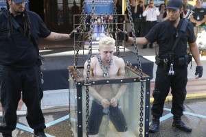 Death-Defying submerged escape live in New Brunswick