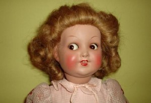 Las muñecas mas extrañas y escalofriantes. - Kebuena