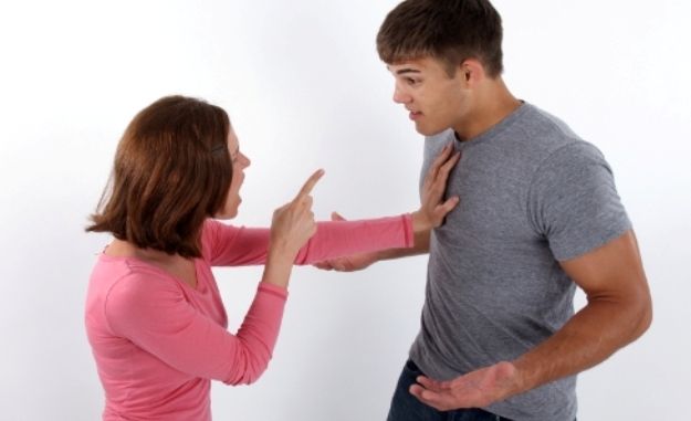 Celos-sin-motivo-en-la-pareja