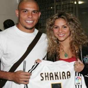 shakirareal300