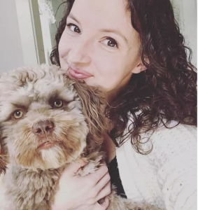 Conoce a Yogi, el perro con cara de humano