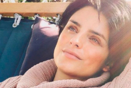 Aislinn Derbez reveló unas emotivas fotos junto a su hija Kailani. La actriz disfruta cada momento del día.