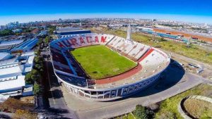 Este terrorífico video muestra los hechos que suceden en el estadio argentino que están impactando a toda la gente en internet.