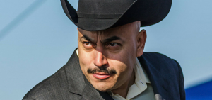 Lupillo Rivera compartió en un video cómo les da una lección de vida a sus hijos, Lupita y Rey, que él también tuvo.