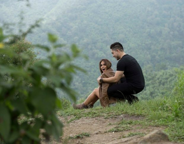 El Bebeto mostró en varias imágenes algunos de los adelantos de lo que será su próximo y más nuevo sencillo, algo que tiene muy contentos a sus seguidores. Por qué dejaste que te amara.