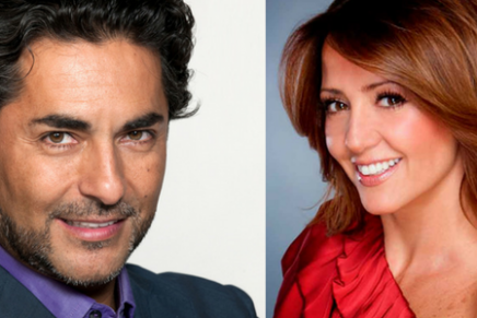 En pleno programa en vivo Raúl Araiza demostró su amor por la conductora quien quedó impactada.