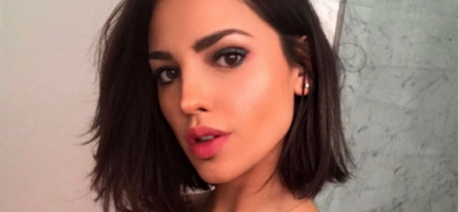 Eiza González sin sostén