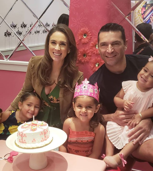 jacky bracamontes familia