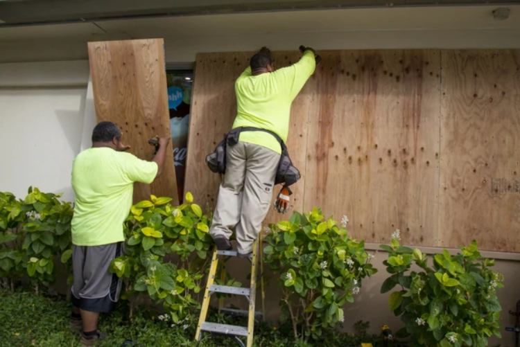 hawaii se prepara para impacto de huracan lane