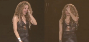 Shakira no aguanta más y rompe en llanto frente a sus fans