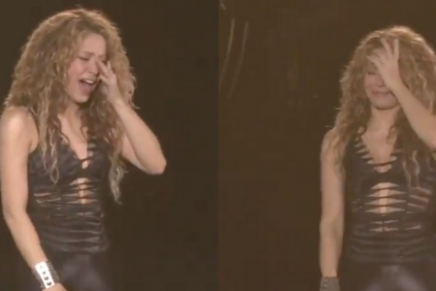 Shakira no aguanta más y rompe en llanto frente a sus fans