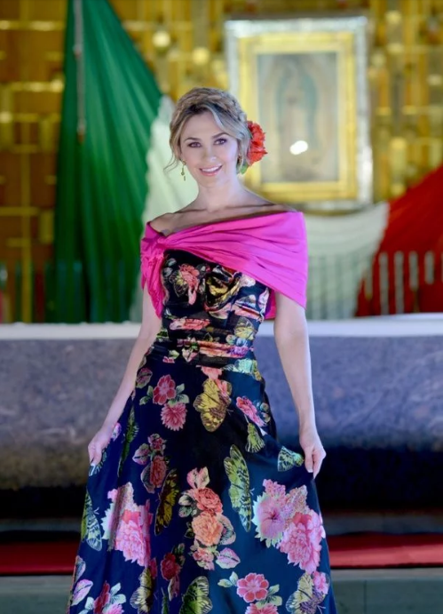 Aracely Arambula basílica