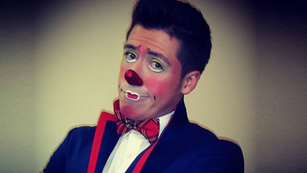 Costel sorprendió a todos al mostrarse sin maquillaje