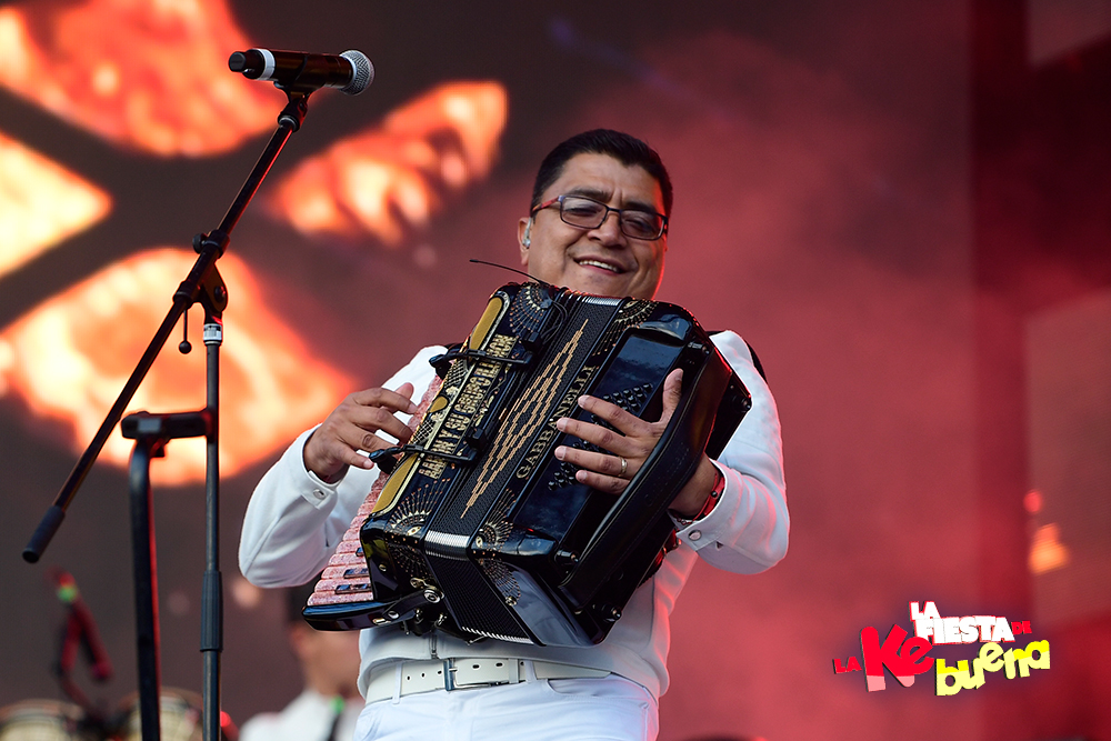 Aaron y su Grupo Ilusión en La Fiesta de la Ke Buena