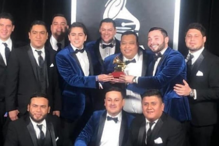 Banda los Sebastianes ganan el 1er Grammy Latino del regional mexicano