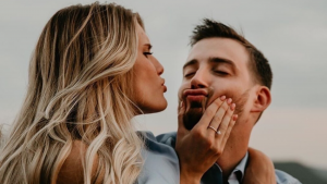 Las señales de que tu pareja aún no ha superado a su ex