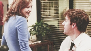 Salir con un compañero/a de trabajo reduce el estrés laboral