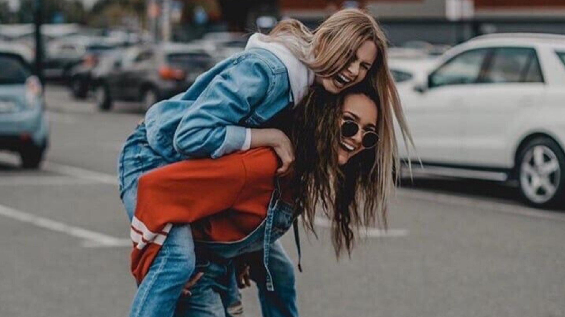 Hablar mucho puede hacer que vivas más años de acuerdo con estudios