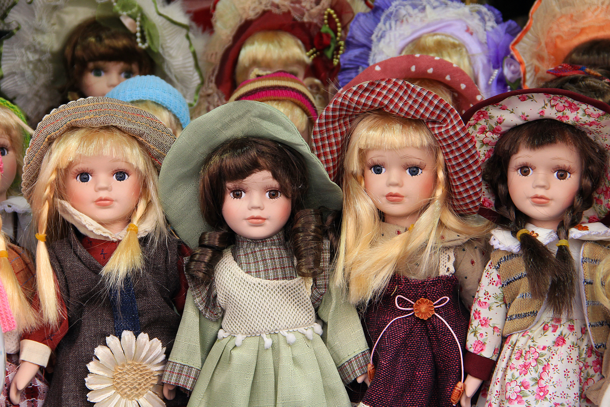 tienda de muñecas de porcelana