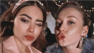 danna-paola-y-ester-exposito-impresionan-a-sus-fans-con-un-baile