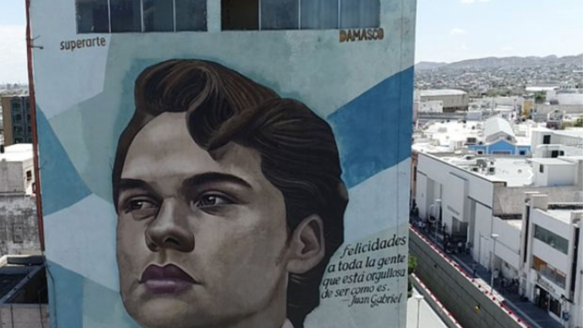 Artista tatúa el mural de Juan Gabriel y se viraliza su gran trabajo