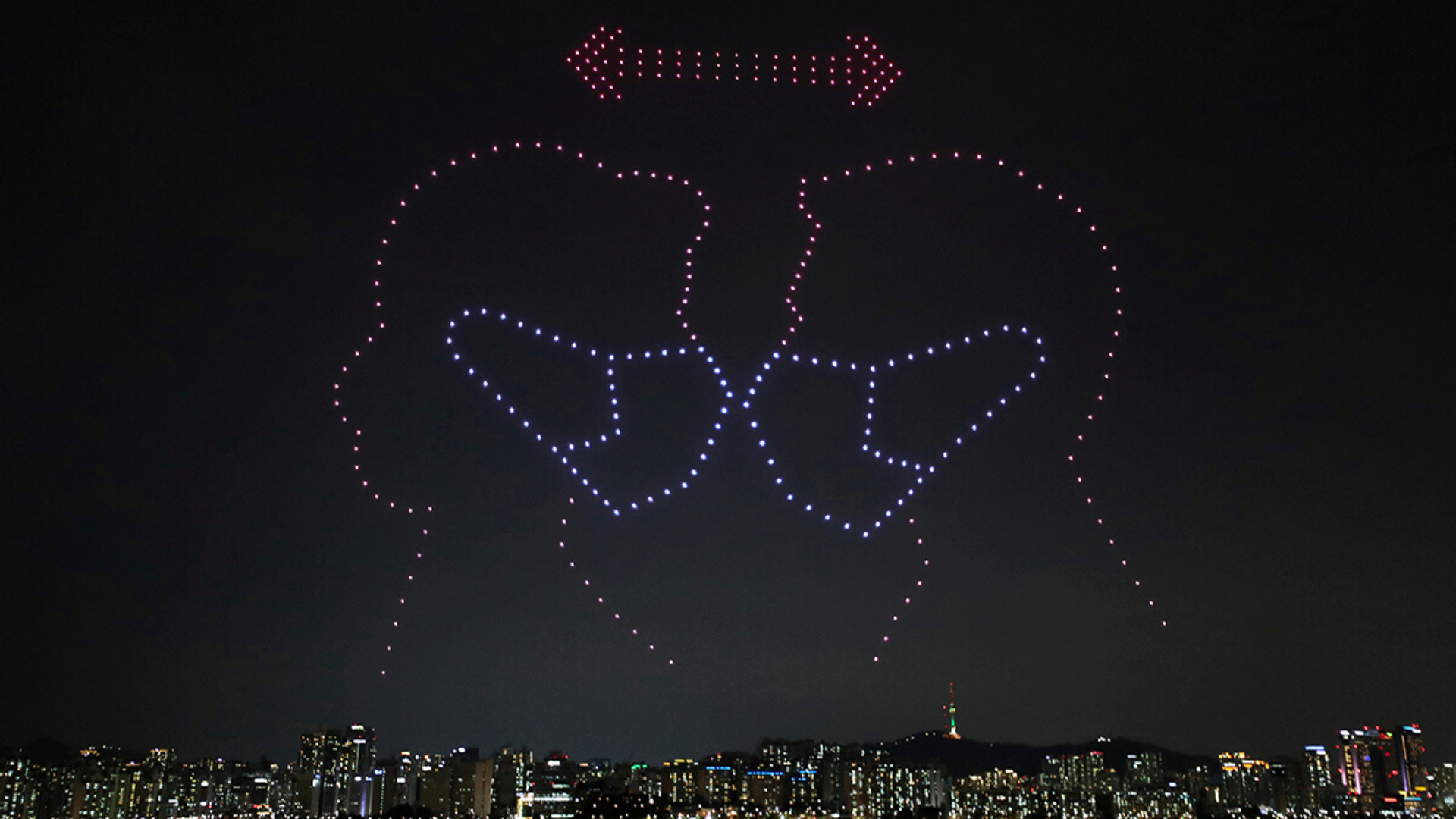 Así mandaron mensaje de prevención en el cielo con cientos de drones