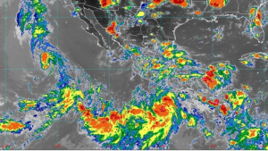 "Genevieve" en unas horas se convierte en huracán categoría 1