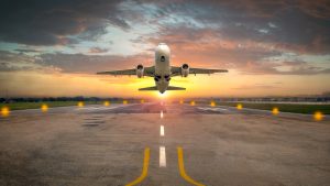 organizan-vuelo-que-no-va-a-ningun-lado-y-venden-todos-los-boletosay in beautiful sunset light