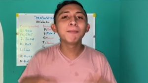 chico-da-clases-de-maya-en-tiktok-y-se-vuelve-viral
