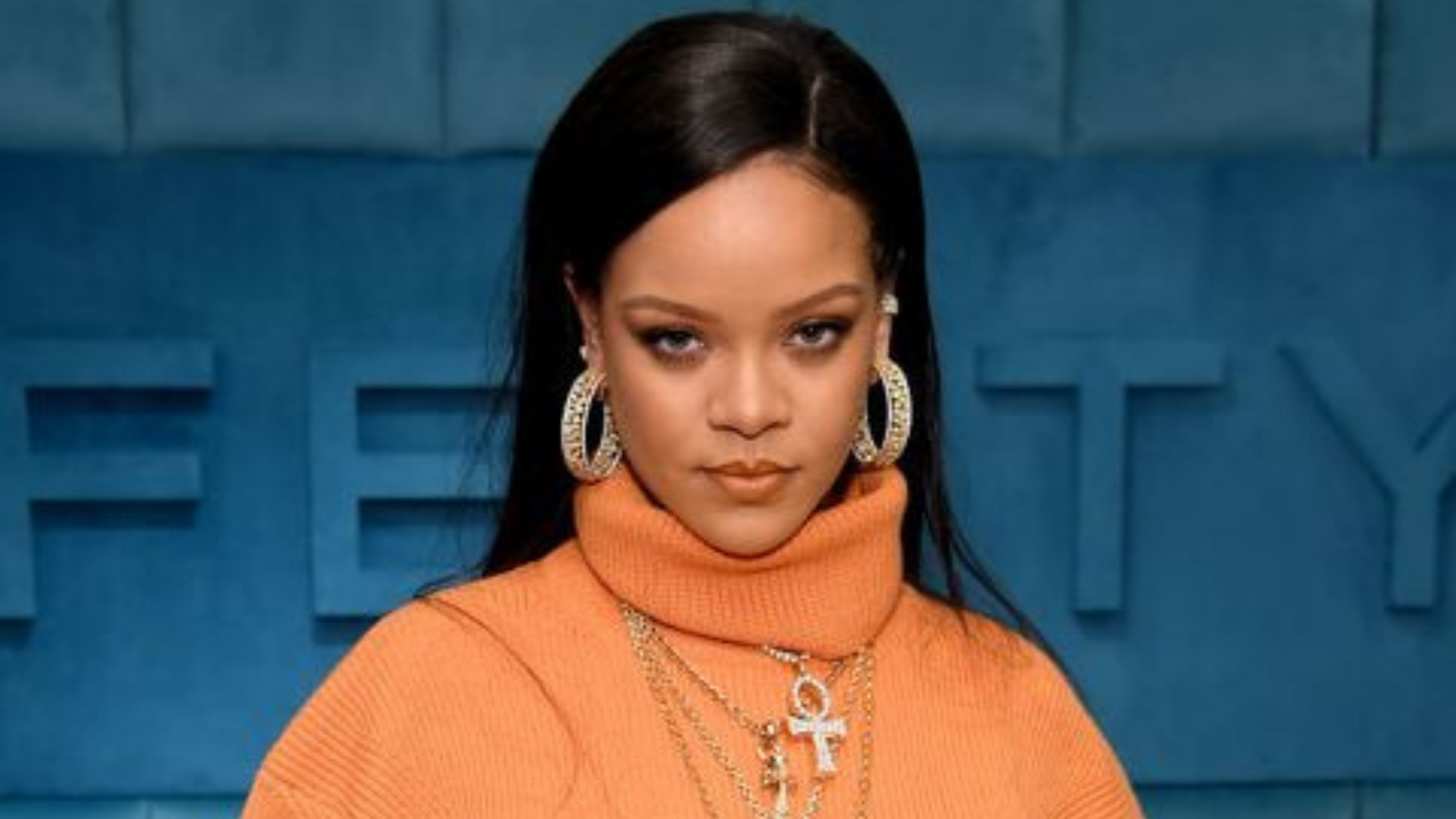 Rihanna tiene un accidente y queda con el rostro lastimado