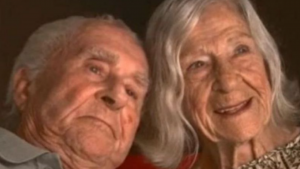 Abuelitos se enamoran en asilo y deciden casarse