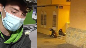 Chico estudia y trabaja mientras espera pedidos en la calle