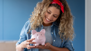 Checa la regla 50/20/30 la forma increíble de ahorrar y llenar el cochinito