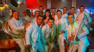 "Se me va a Quemar el Corazón"