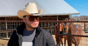 lenin-ramirez-estrena-el-video-oficial-de-maestra-del-engano