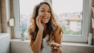 Haz tu propia crema con Glitter y disfruta de una piel suavesita y brillosa