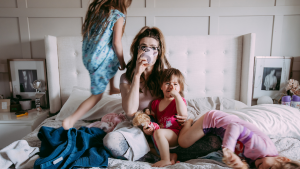 Mamás solteras vs mamás casadas ¿Quién duerme menos según estudio?