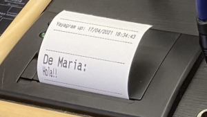 Nieto inventa un aparato para hablar con su abuelita a distancia