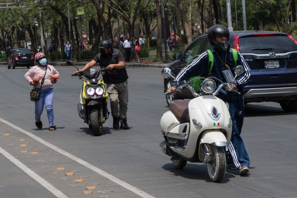 La cadena de tu moto debe estar en buen estado y engrasada