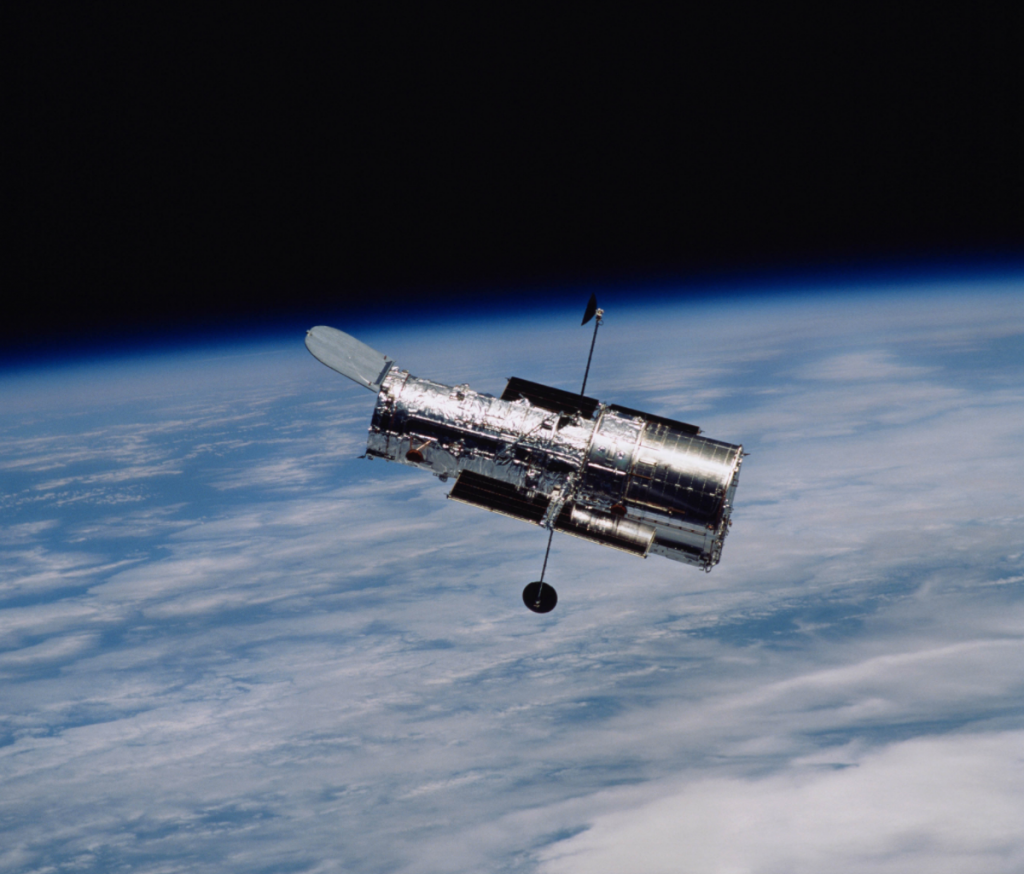 El telescopio Hubble logró captar por primera ocasión cómo se forma un exoplaneta gaseoso