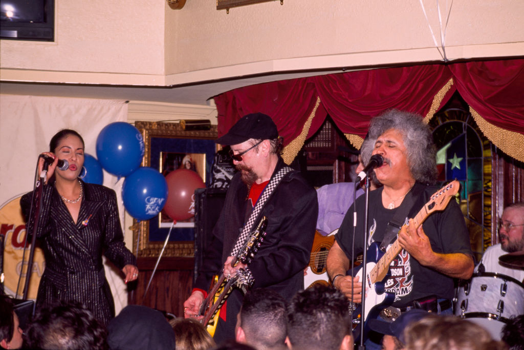 selena-quintanilla-asi-se-dividio-su-fortuna-entre-su-familia-y-su-esposo