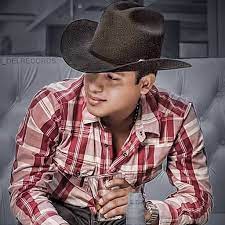 Natanael Cano se conmueve al recordar a su ídolo Ariel Camacho 