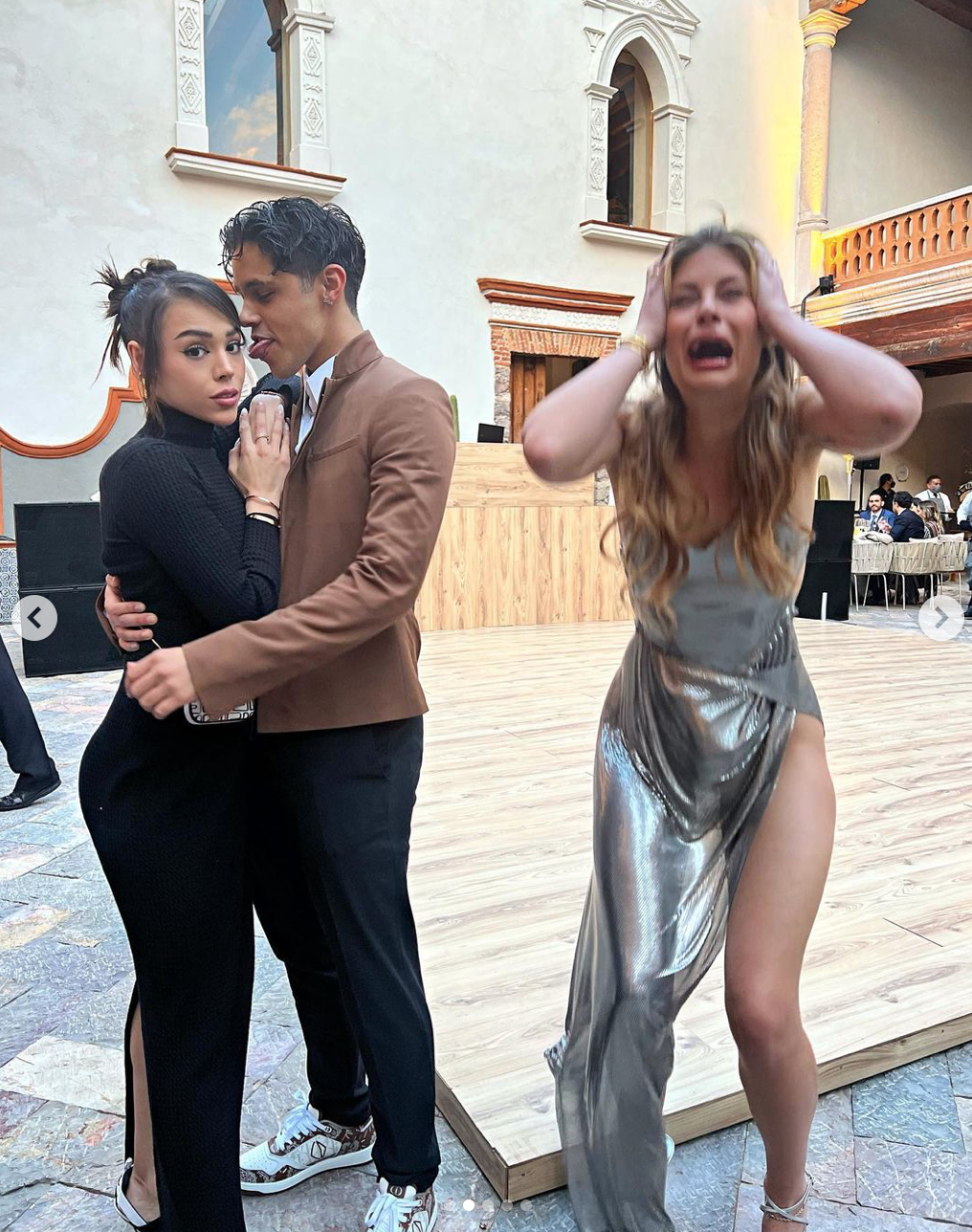 Comparten foto de Danna Paola con su galán en boda de Juanpa Zurita