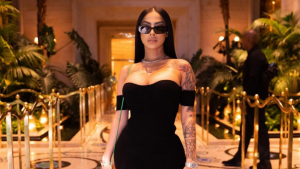 Yailin La más viral sufre accidente en pleno show de concierto