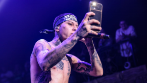 Santa Fe Klan estrena corrido urbano con Darey de la Sierra