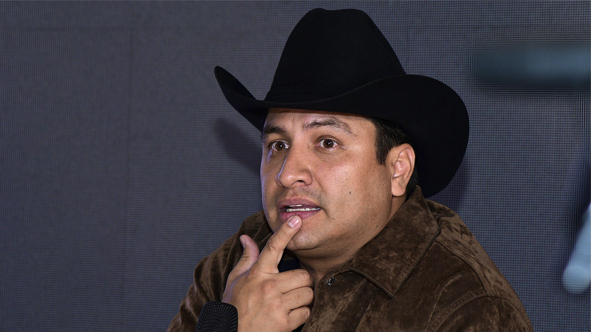 Julión Álvarez estará en un nuevo reality show Julión Álvarez estará en un nuevo reality show