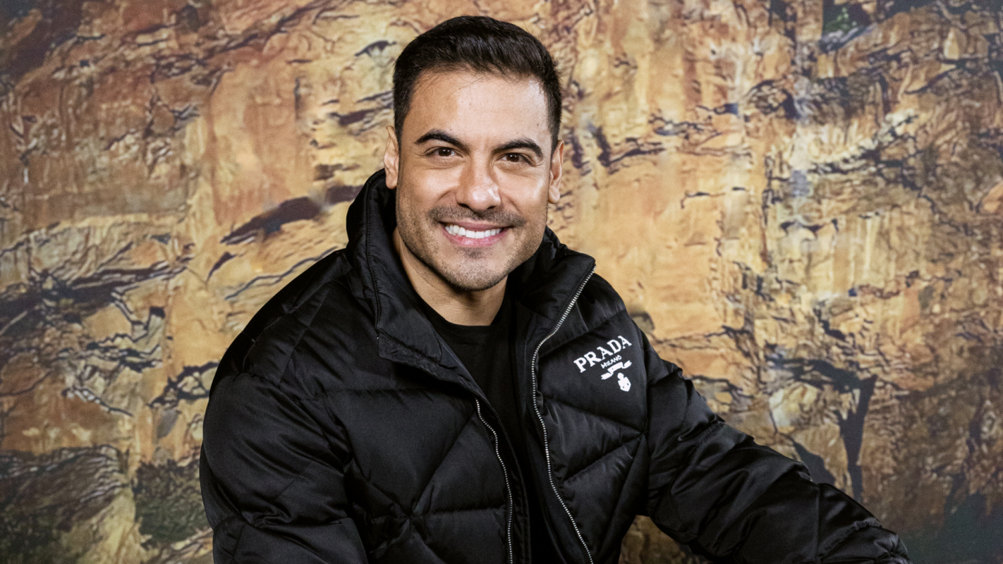 Carlos Rivera es criticado.